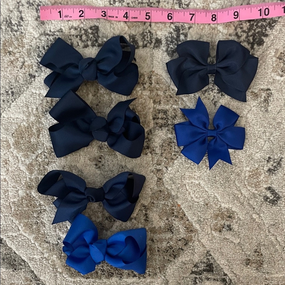 Girl’s Hair Bows Set - Picture 3 of 9